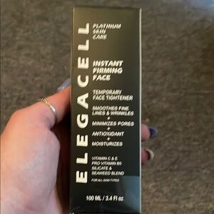 New in Box TEMPORARY INSTANT FACE TIGHTENER!